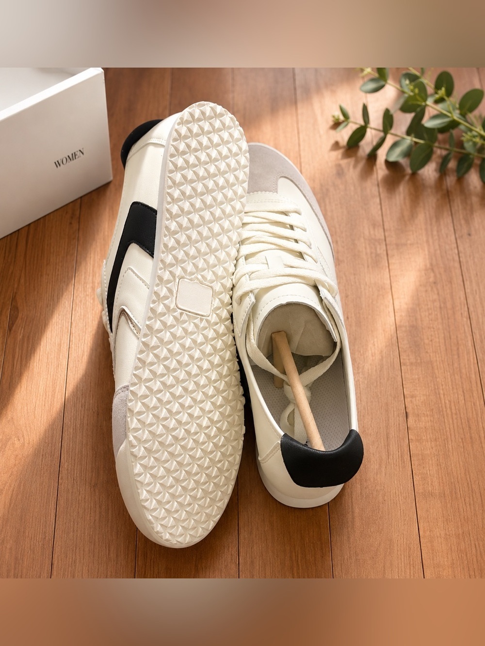 Dream Pairs Cream and Black Men's Sneakers